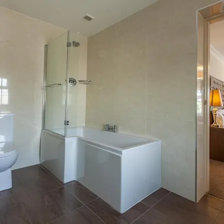 Castle Гостевой дом 4*