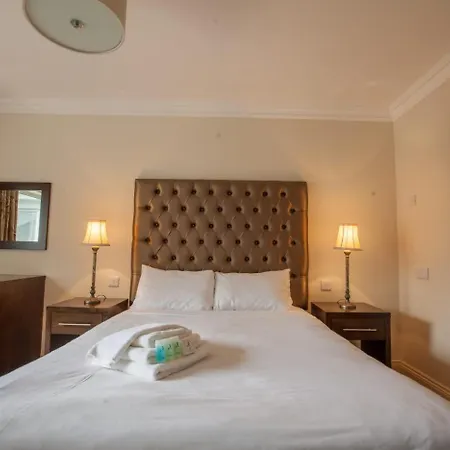 Castle Гостевой дом 4*