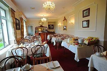 Castle بيت ضيافة